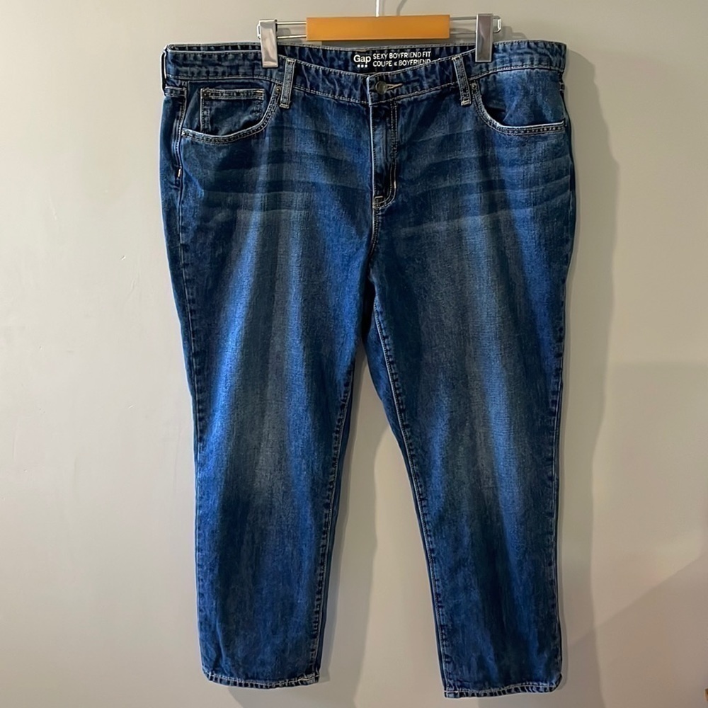 Gap Sexy Boyfriend Fit Jeans Blue Medium Wash Plus Size 18/34